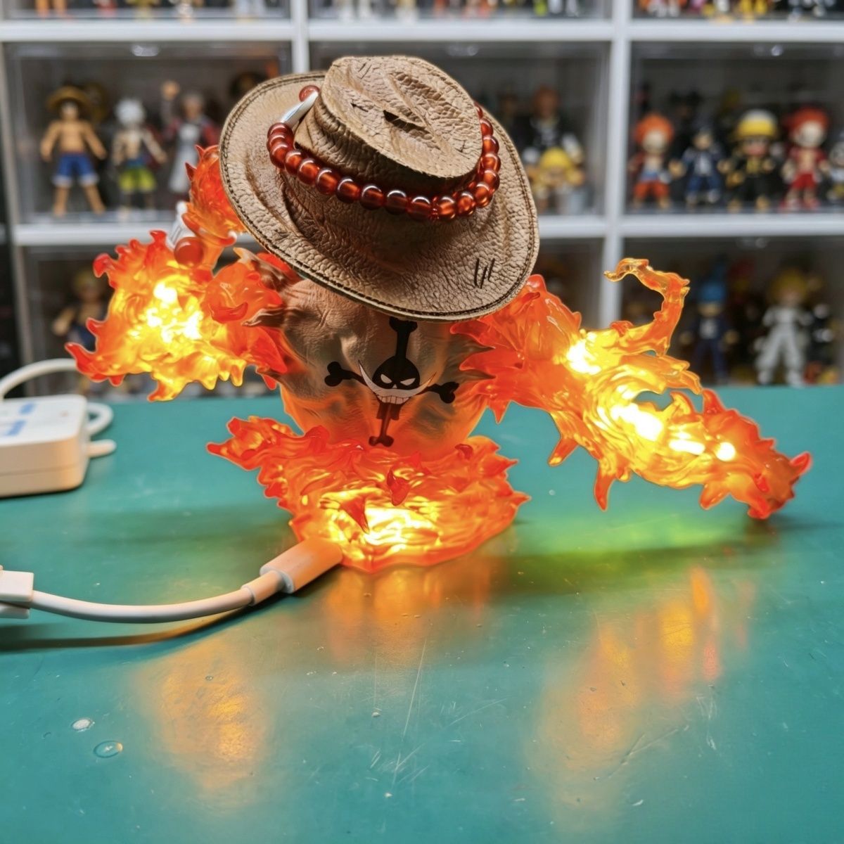 ワンピース エース ハーフボディ バスト ライトアップフィギ - Lighting Home Decor Products のレビューと価格